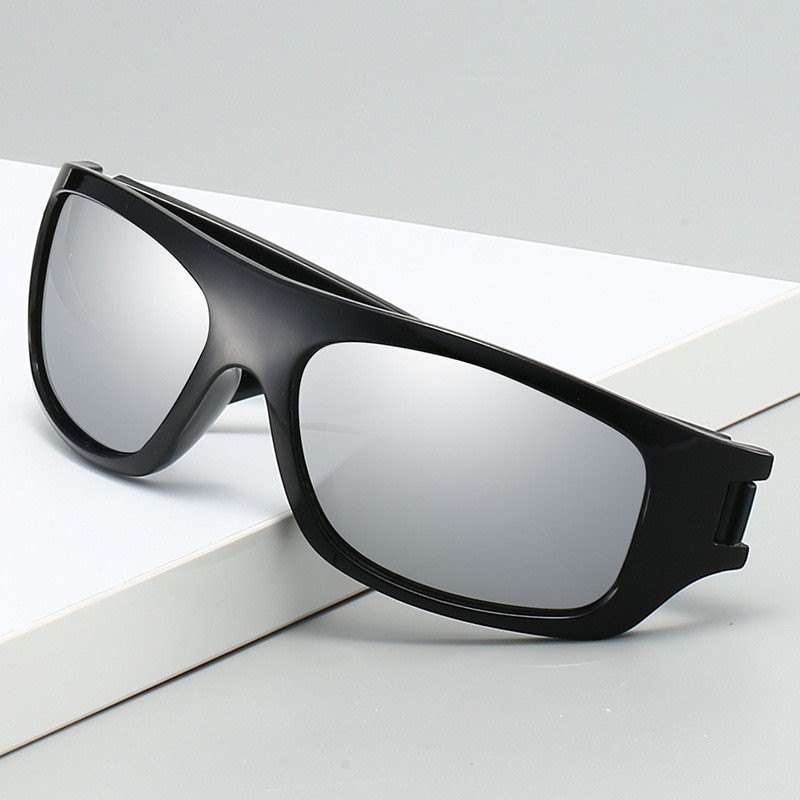 03_black_silver Sports cycling sunglasses in black and silver, side view of the wraparound PC frame