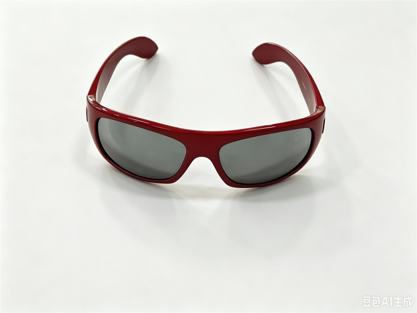 red_grey_sunglasses Red and grey sports cycling sunglasses with UV400 polycarbonate lenses
